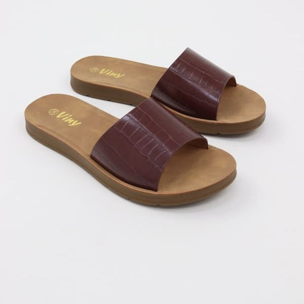 Women's Alligator Texture Slides