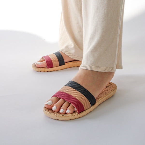 Viny - Women's Beach Slides